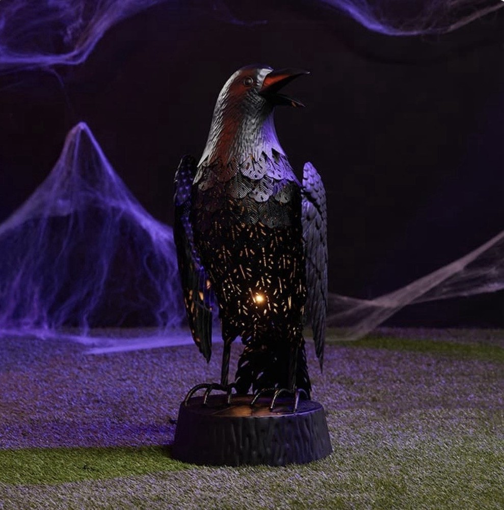 27” Tall Metal Crow Accent Light