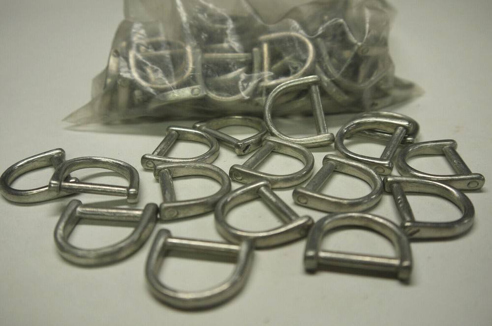 Wholesale 3/4" Silver matte D ring. for 35 pieces.