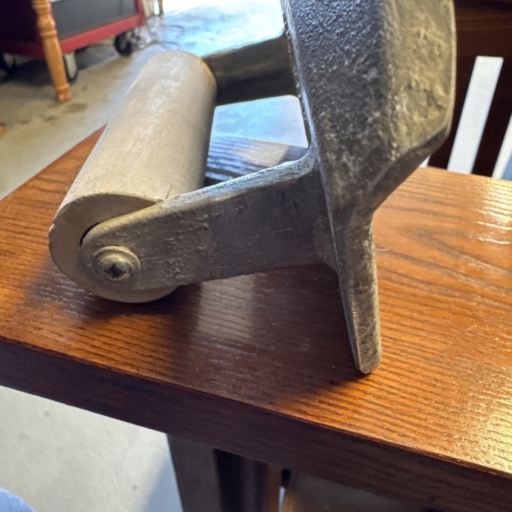 Bontool 24” Radius Trowel. Model # 12 803