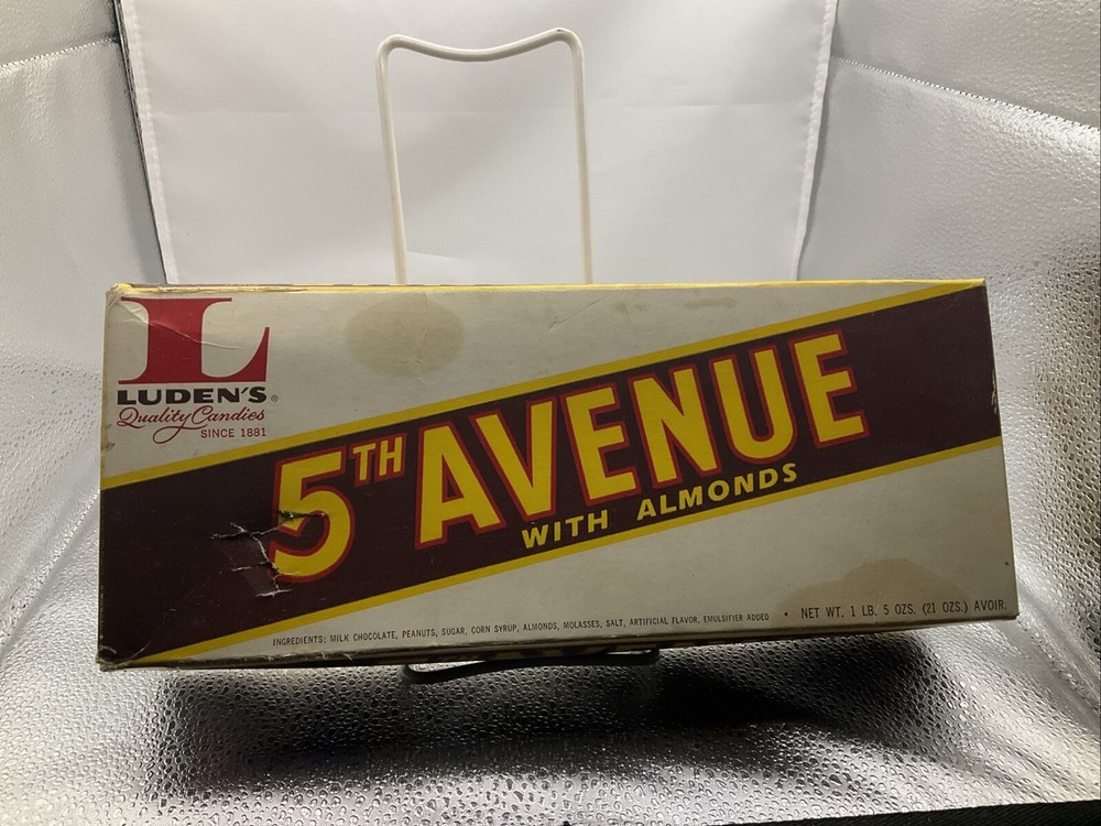 Vintage 5th Avenue Candy Box & Lid