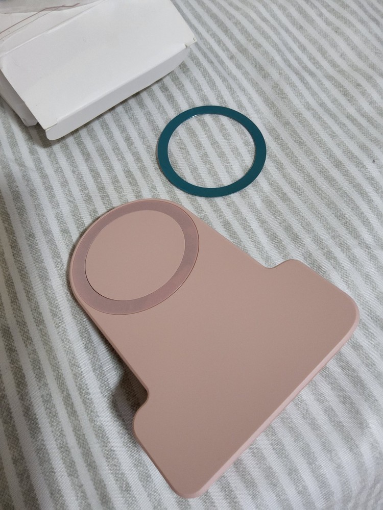 Pink camera handle for phones  Wireless