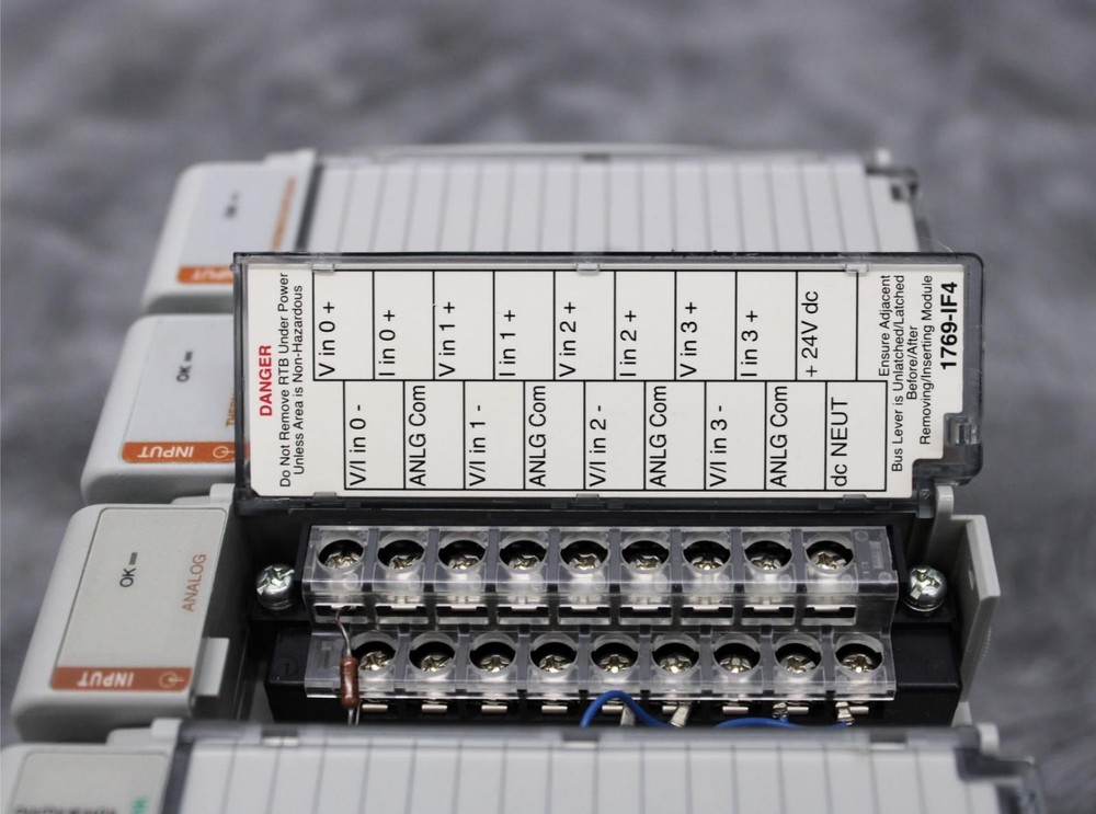 Allen-Bradley MicroLogix 1500 Controller Programmable 1764-24BWA w/ I/O Modules