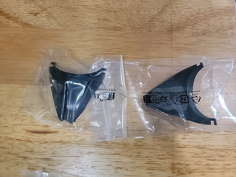 Oakley Clifden OO9440 Black Protective Replacement Side Shields