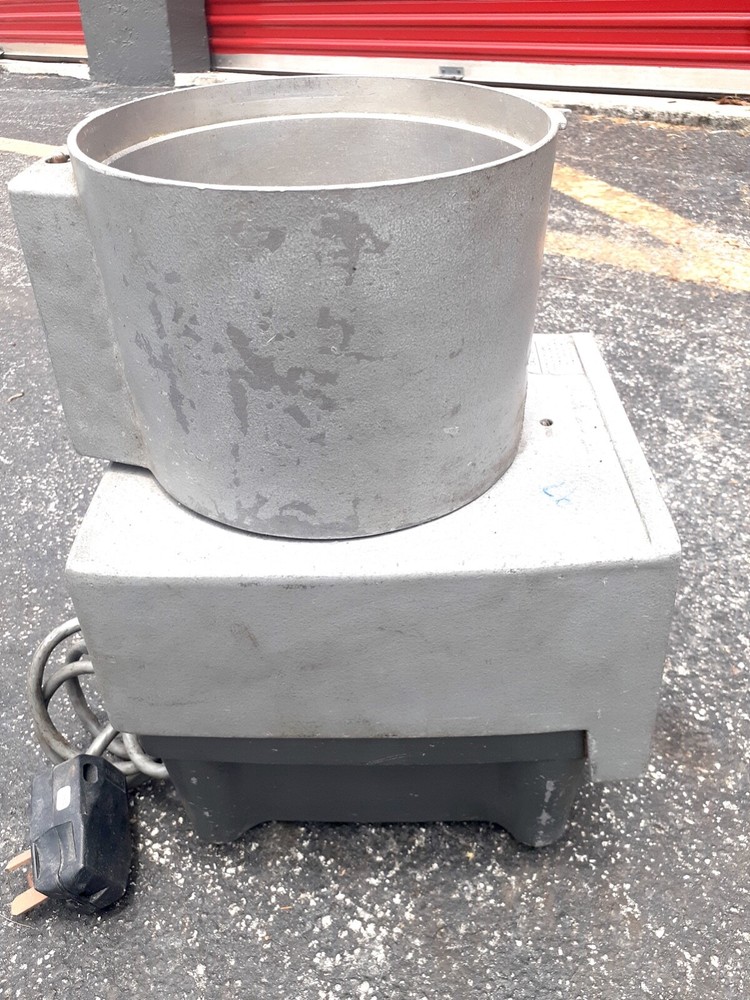 Robot Coupe R4 Mixer Cutter Base - Food Processor - 3 Phase - UNTESTED