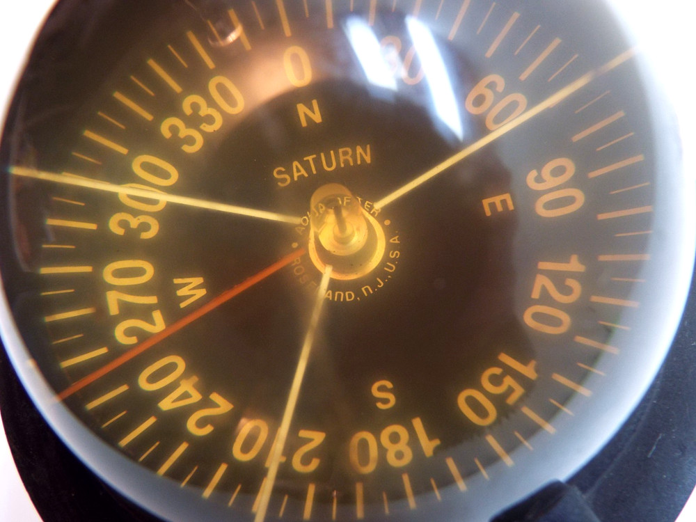 VINTAGE SATURN AQUA METER LARGE BOAT COMPASS