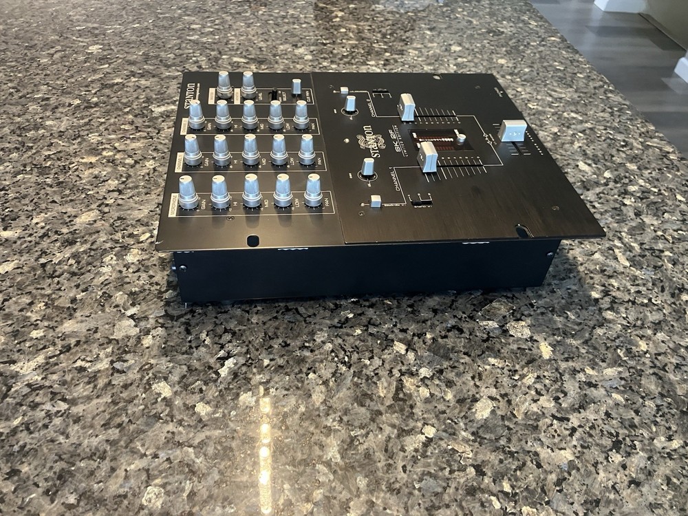 Stanton SK 2F DJ Mixer Black Replaceable Crossfader Cue Pan HP Mute EQ