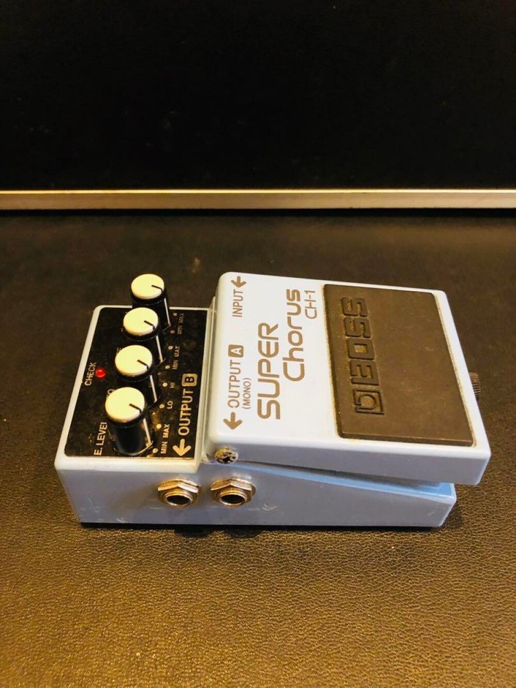 BOSS SUPER Chorus CH-1 Guitar Effector Used