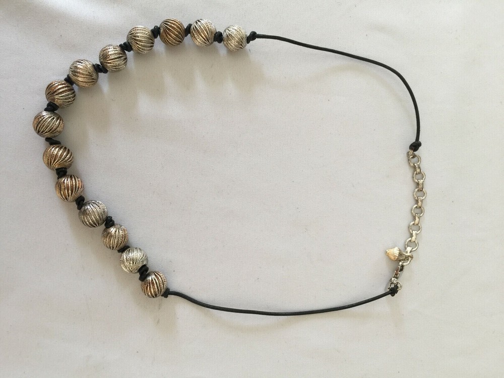Monet string Necklace w. silver balls pendant 17"L Cool!