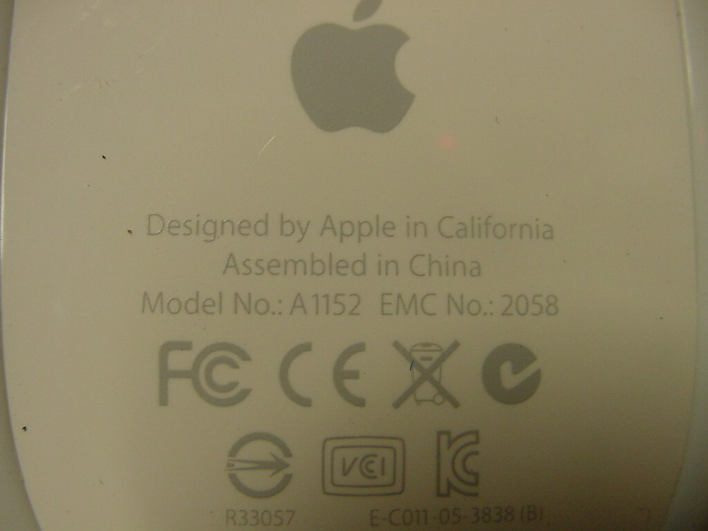 GENUINE APPLE USB MOUSE A1152