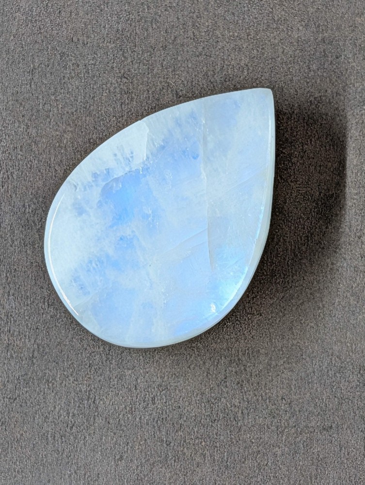 Moonstone – India – Cabochon - Hand-Cut