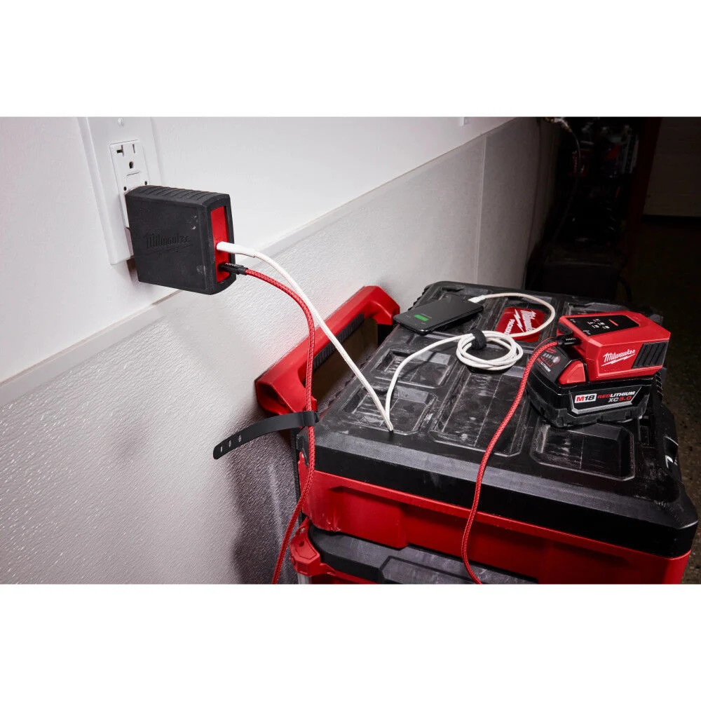 Milwaukee 120W Usb-C 2 Port Wall Adapter