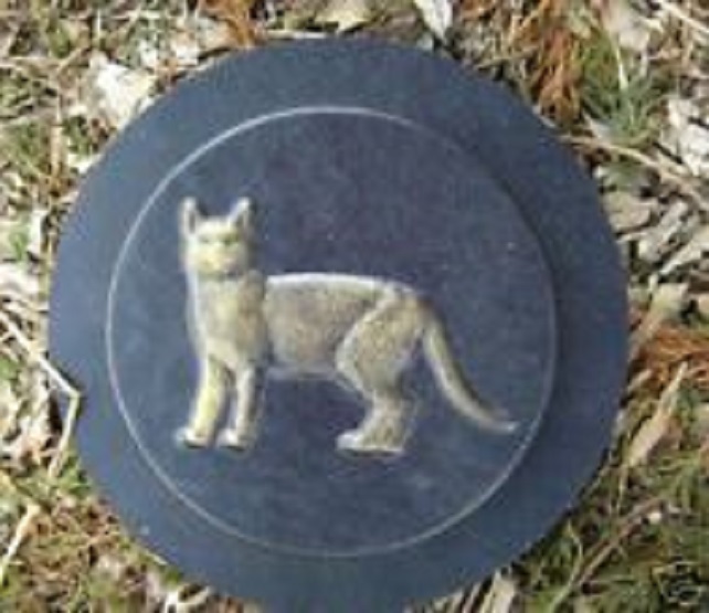 Cat stepping stone mold plastic reusable casting mould 8" x 1.25" thick