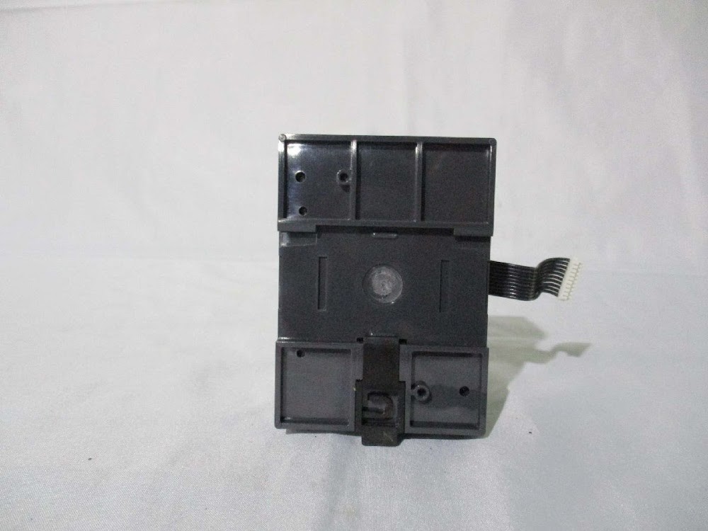 KEYENCE KV-E16X PLC with Built-in Display Function USED #10