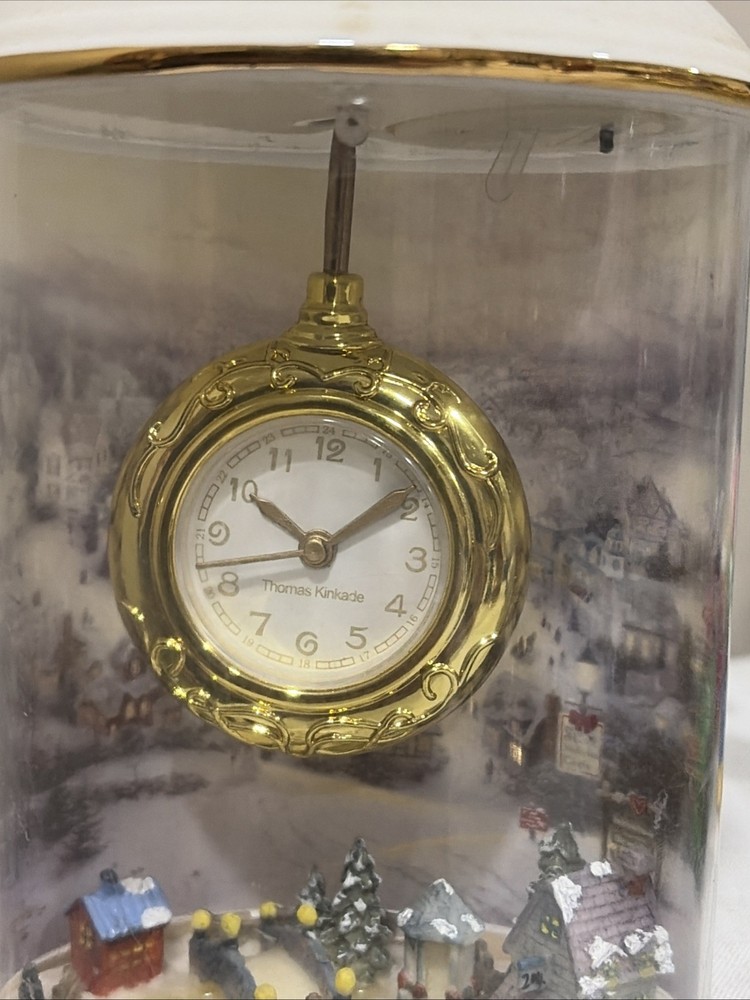 Thomas Kinkade 2004 St Nicholas Circle Dome Clock Gold Trim