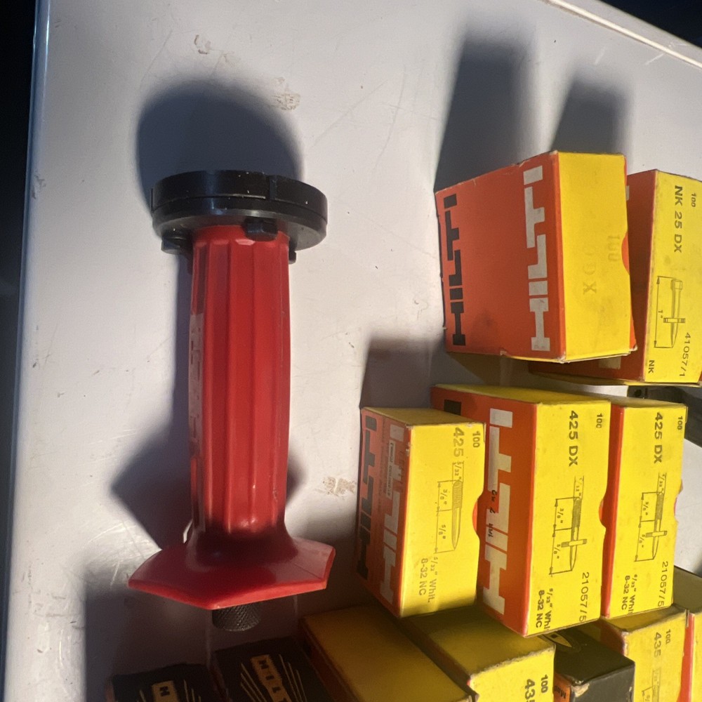 Hilti Hammer Drive DP4 LOT with Studs, Ramset Tool