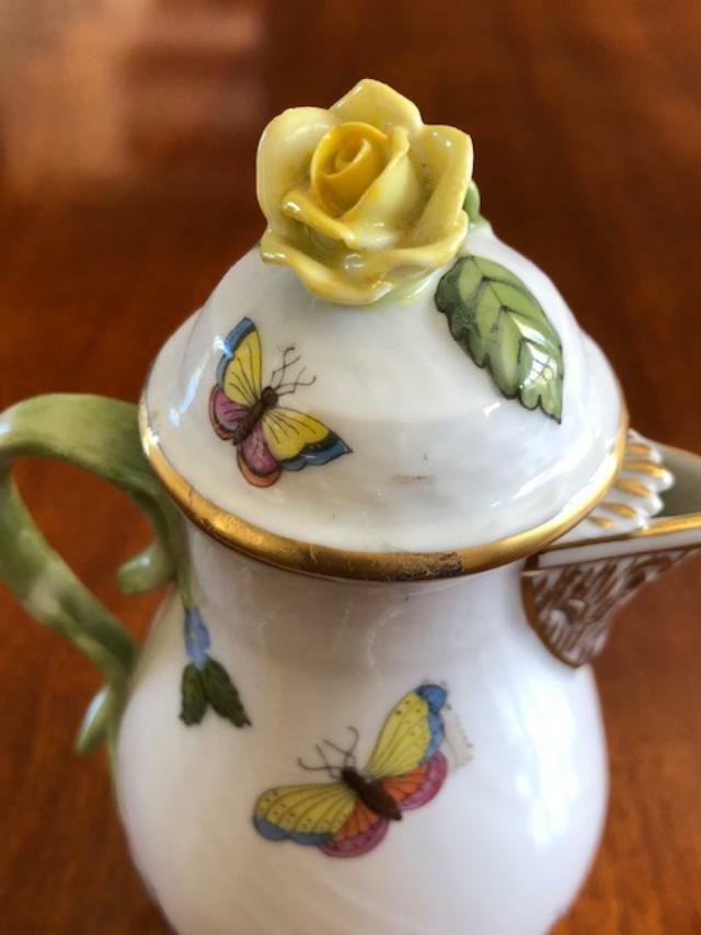 Herend 1625 Hand-painted Small coffeepot/MINT