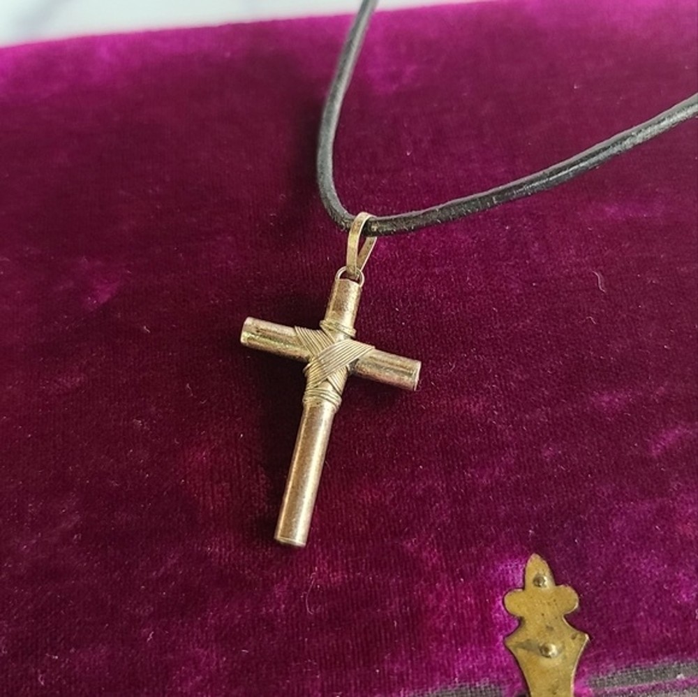 925 Wrapped Cross Pendant Necklace