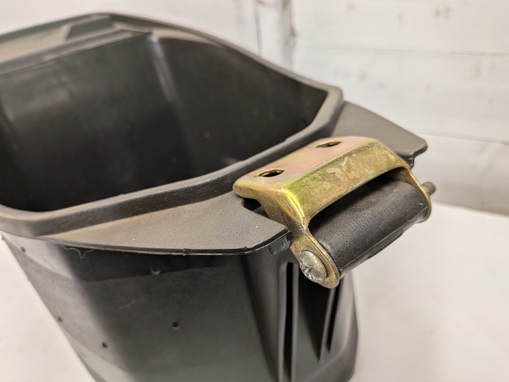 Lexmoto Echo 50 Seat Bucket