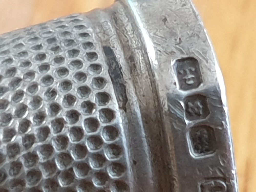 Antique Solid Silver Thimble 3.9g Hallmarked Birmingham 1892 S&C Read Descripti