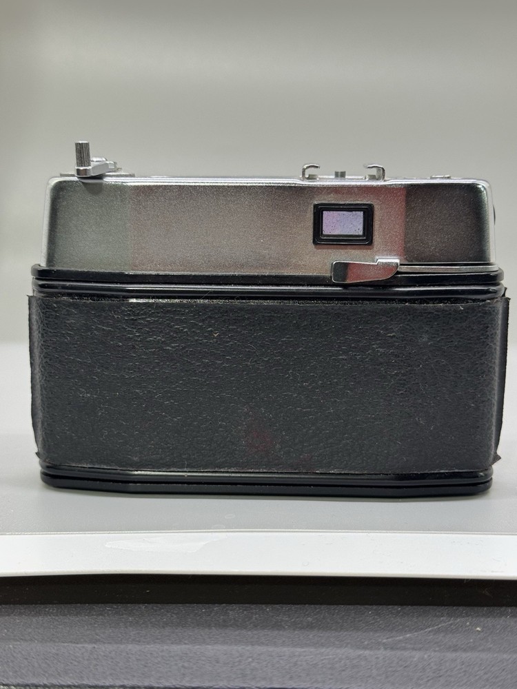 Vintage Bertram Camera with case untested