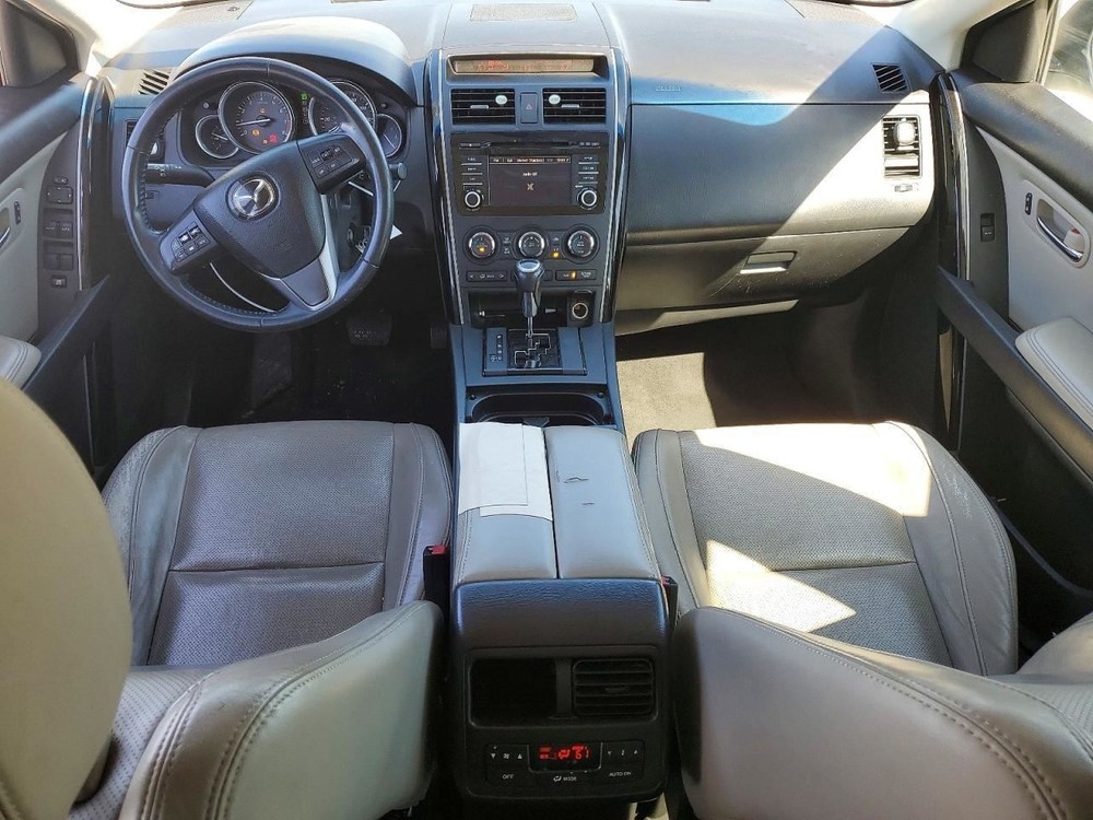 CX-9 2013 Glove Box 5023675
