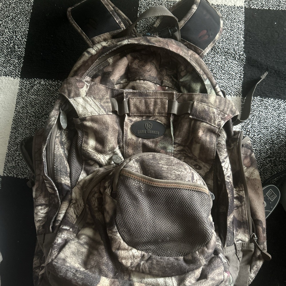 Game Winner Hydration Hunting Backpack With Orange Rain Fly
