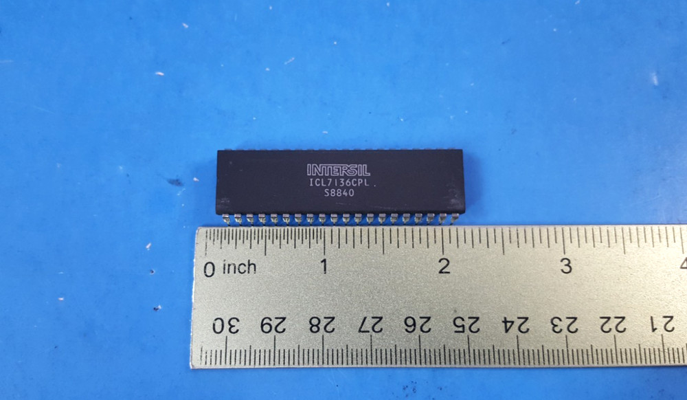 ONE- IC DRIVER, ICL7136CPL, INTERSIL, 40PDIP