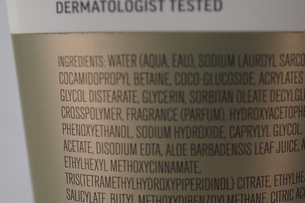 6 BATH & BODY WORKS EXFOLIATING FACE WASH 4 OZ WITH VITAMIN E