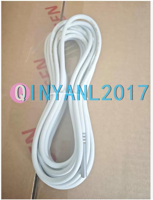 1PCS New Danfoss AKS12 084N0038 Temperature Sensor