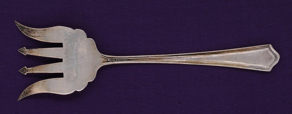 MANCHESTER SILVER CO Princess Sterling Silver Beef Fork - 5 1/4"