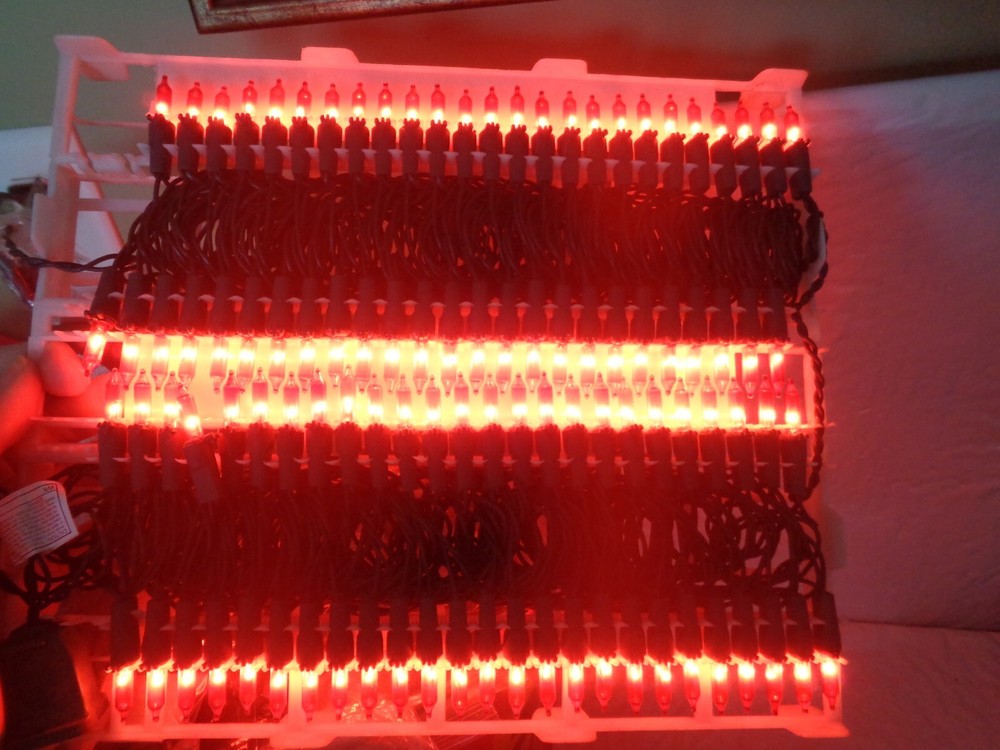 New - Crayola Favorite Colors - Radical RED - 100 String Light Set