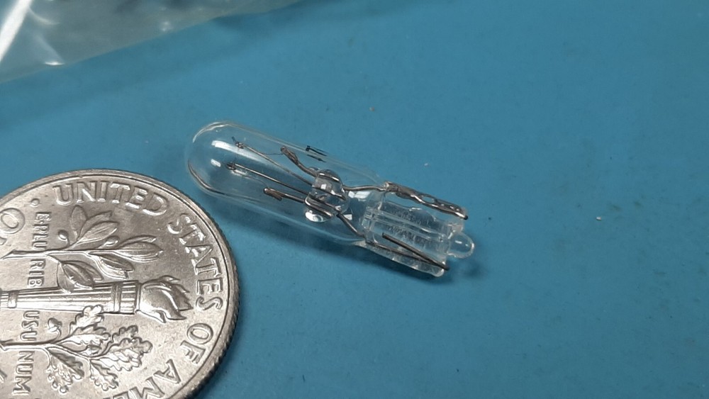 ( 10 PER BOX ) ML-74 MICRO LAMPS