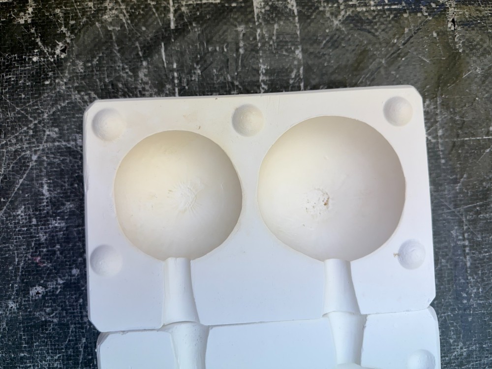 VINTAGE BOOTHE CERAMIC MOLD #637 ONIONS
