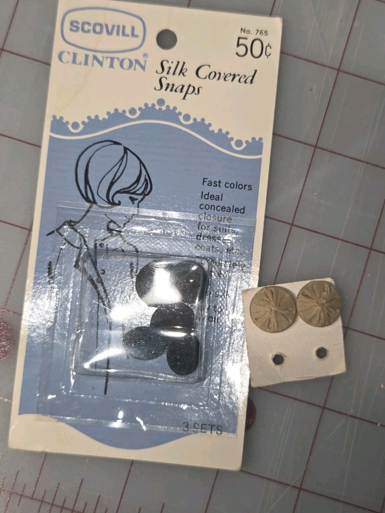 Scovill Silk Covered Snaps