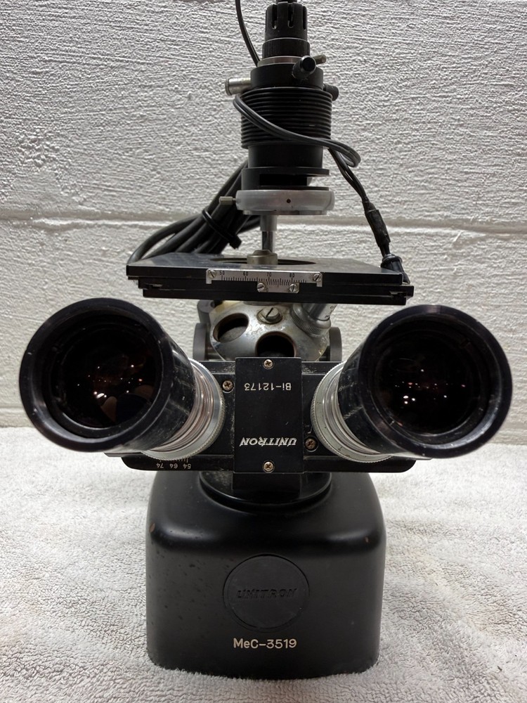 UNITRON MEC-3519 MICROSCOPE UNKNOWN IF WORKING. NICE CLEAN CONDITION!!