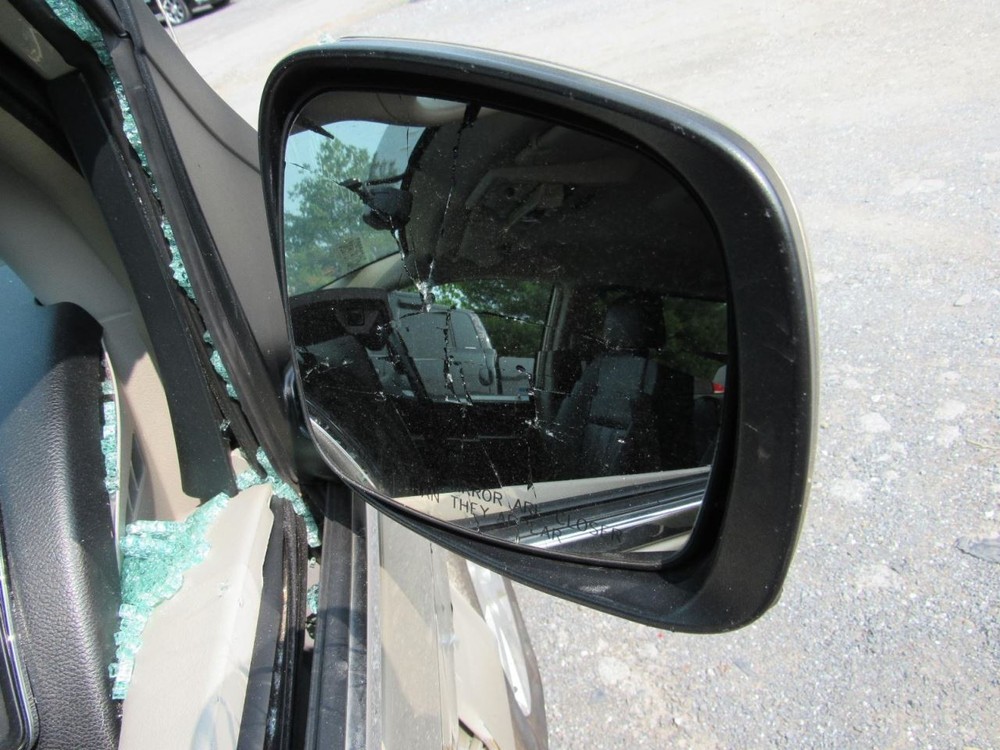 TOWN COUN 2015 Glove Box 1051346