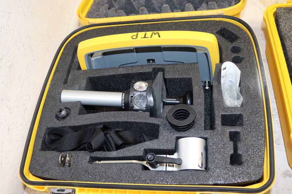 Trimble robotic kit 58383001 WITH CASE