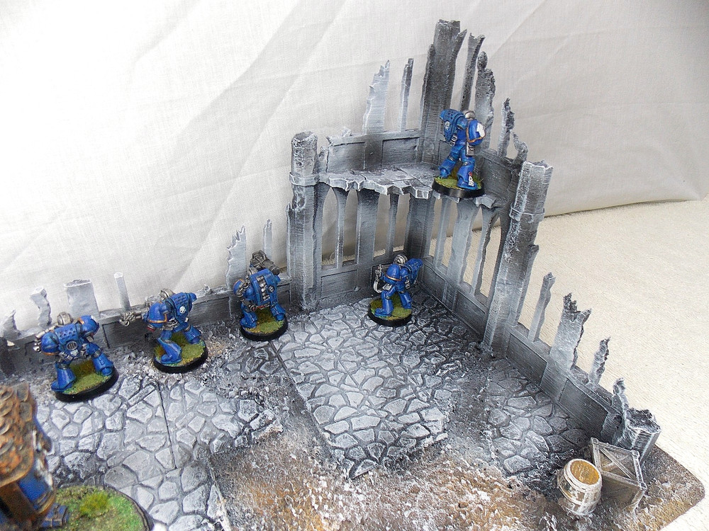 WARGAMING TERRAIN PAINTED BUILDING