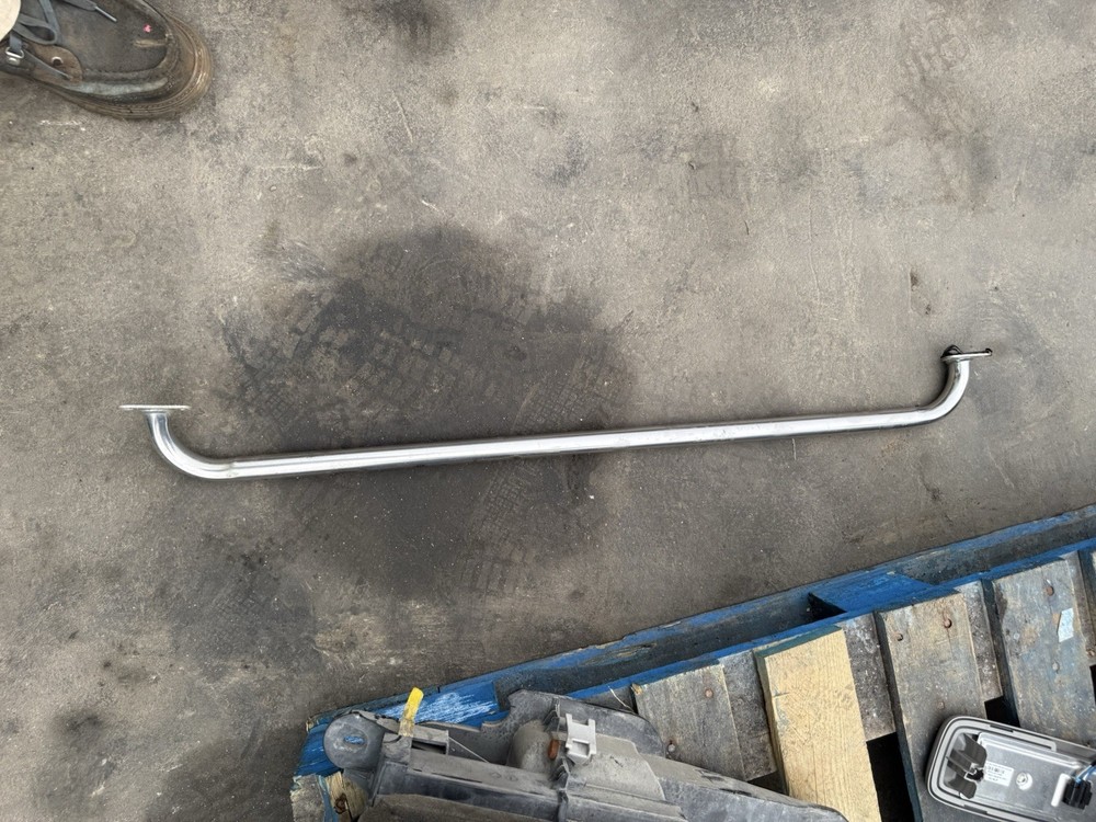 KENWORTH T SERIES CAB GRAB HANDLE