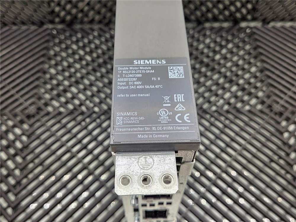 Siemens 6SL3120-2TE15-0AA4 Double Motor Module Servo Drive 5A