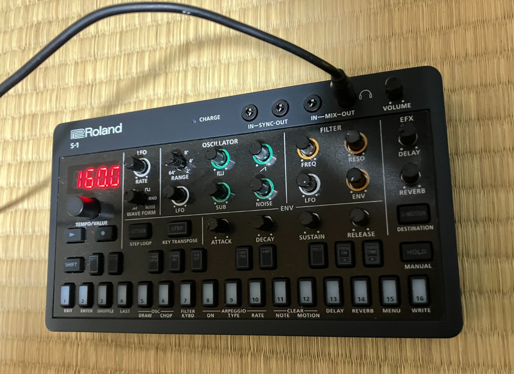 Roland S-1 Tweak Synth Compact Polyphonic Sound Module Synthesizer