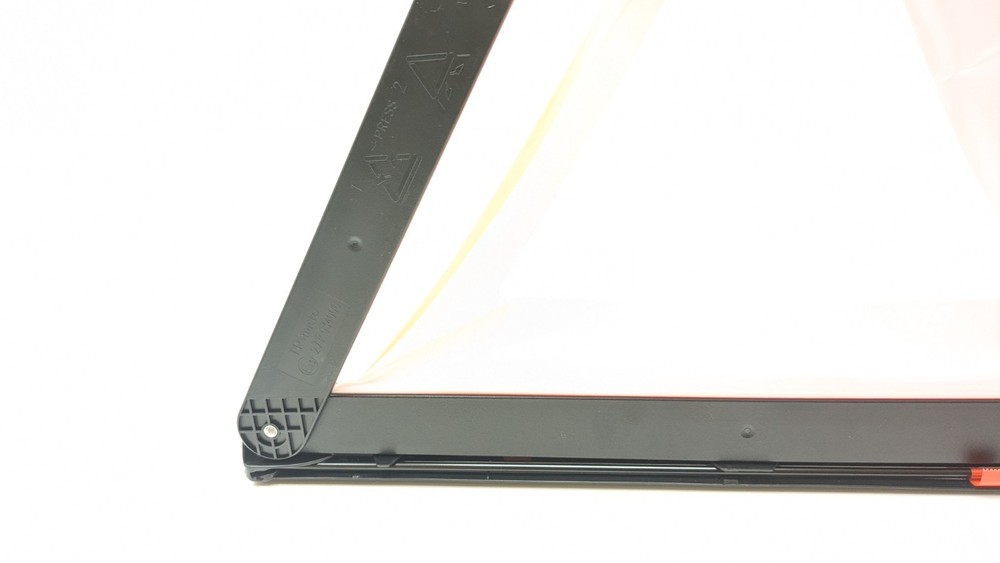 AUDI Q2 HAZARD WARNING TRIANGLE 8K0860251B 2023