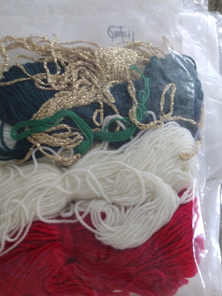 CHRISTMAS TREE TISSUE BOX BY NANCY DORMAN PLASTIC CANVAS KIT