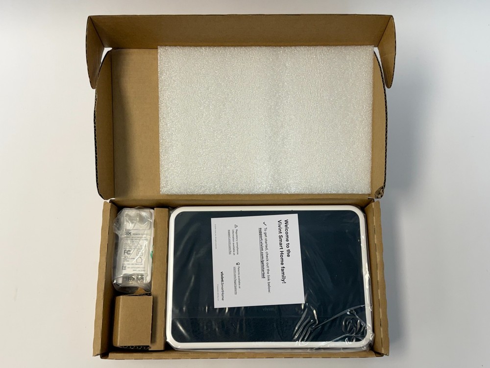 Vivint Smart Home Hub – Model VS-SH2000-C00 | Central Control Panel