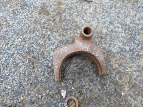 early triumph gear selector fork