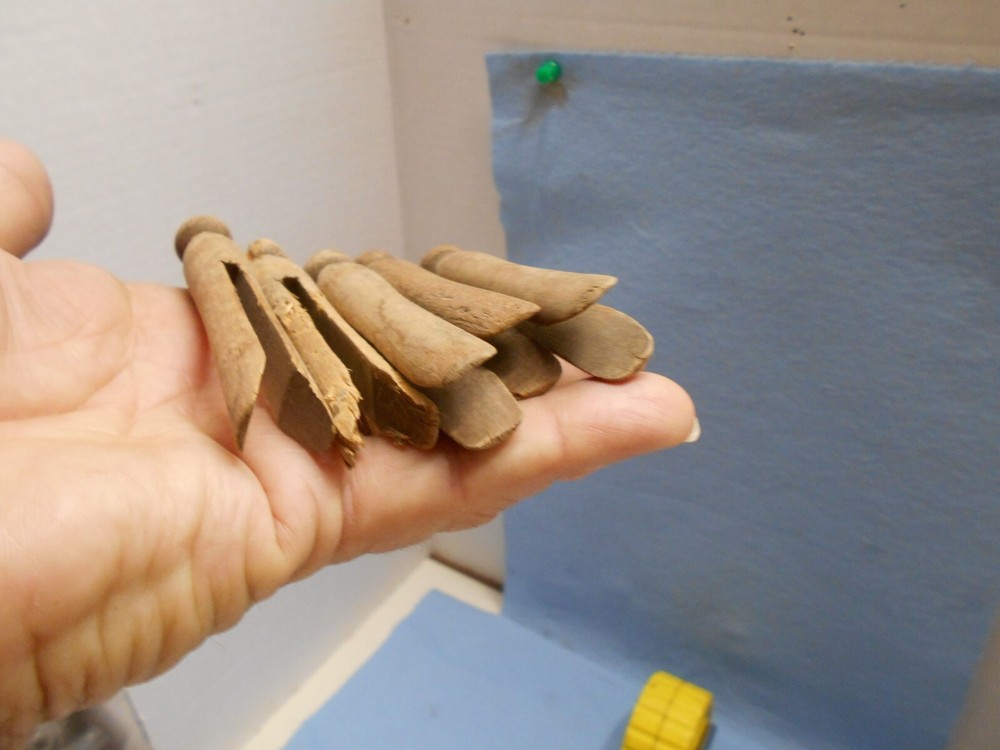 Vintage wood Clothes Pins