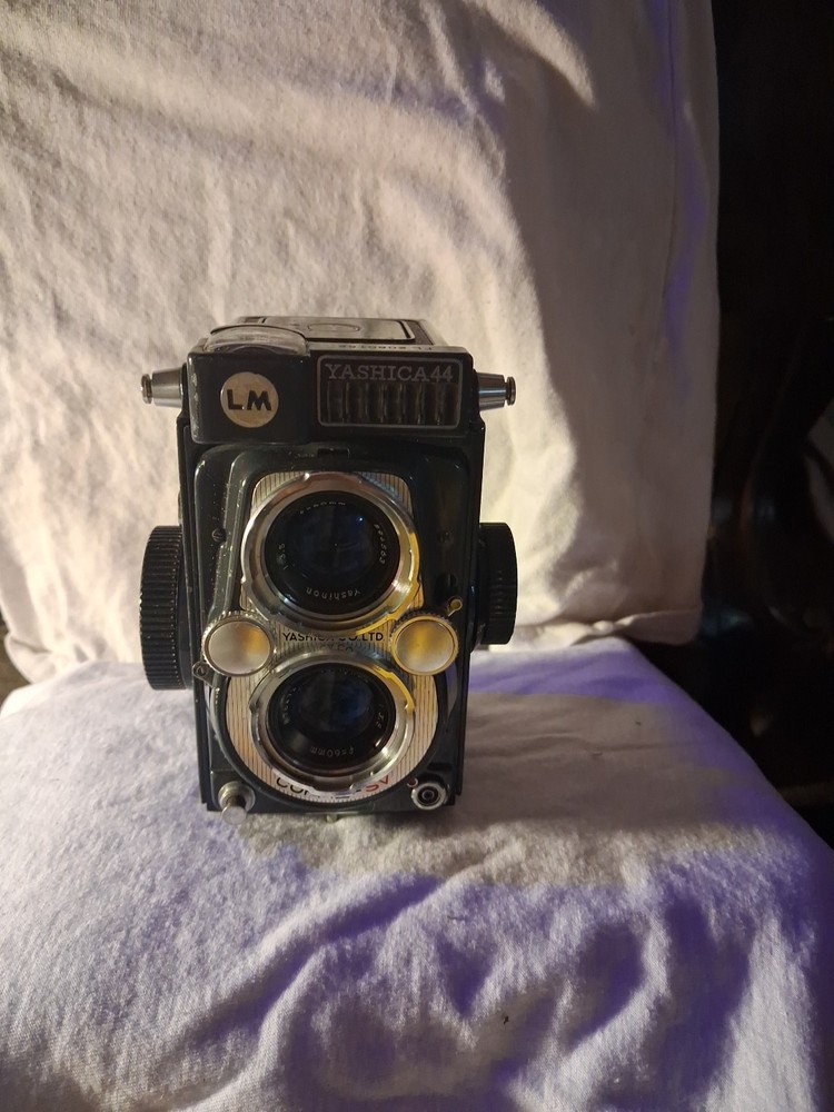 Vintage Yashica 44 Camera