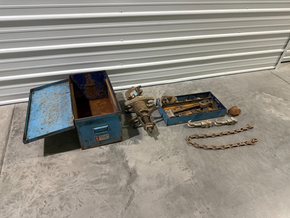 Mueller B-100 Drilling Main Water Line Tapping Pipe Tapper