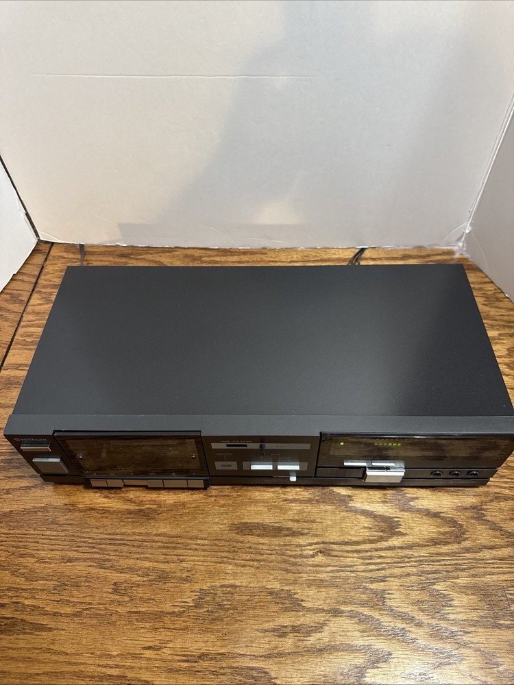 Hitachi - D-E4 Cassette Deck -tested Cleaned Belts Replaced.