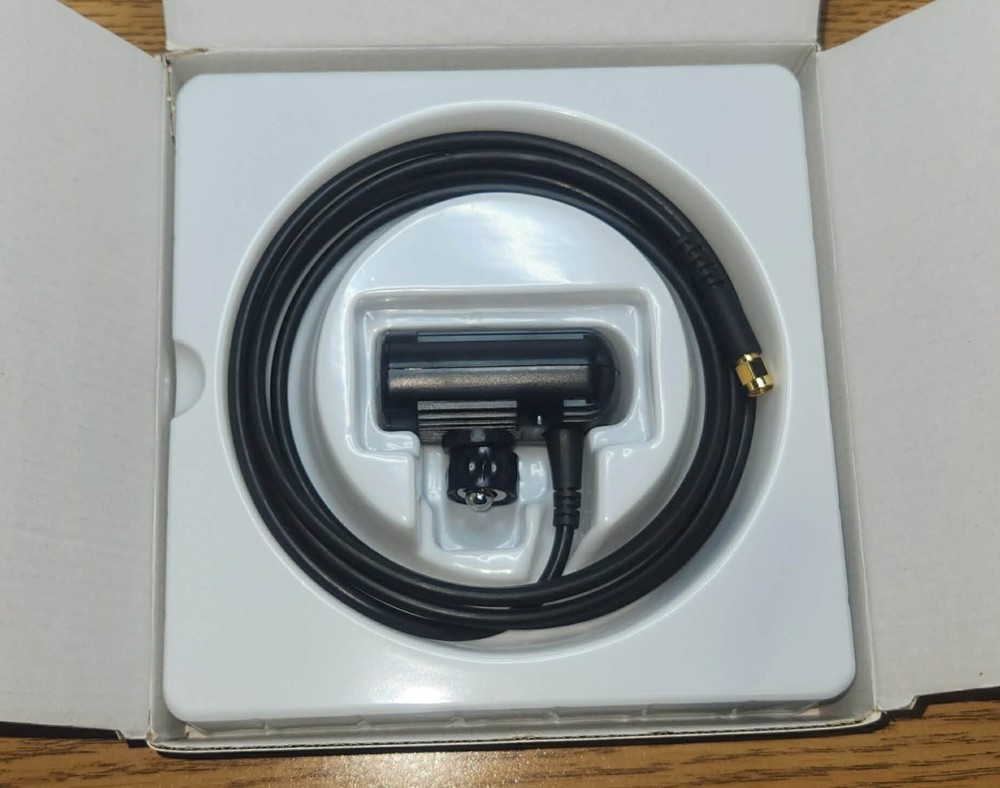 HTC Vive Wireless Adapter